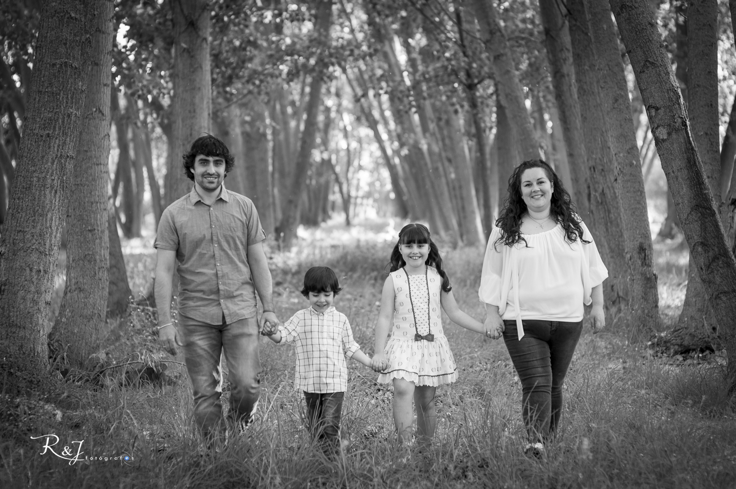 Fotos de familia en Logroño, fotógrafos de familia, fotos de niños
