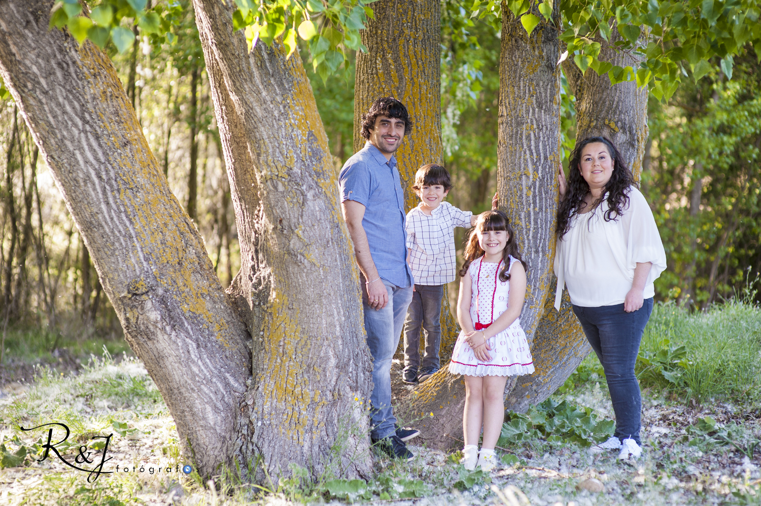 Fotos de familia en Logroño, fotógrafos de familia, fotos de niños